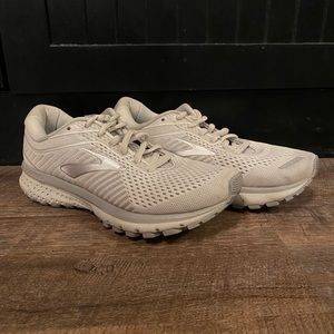 Women’s Brooks Ghost 12’s